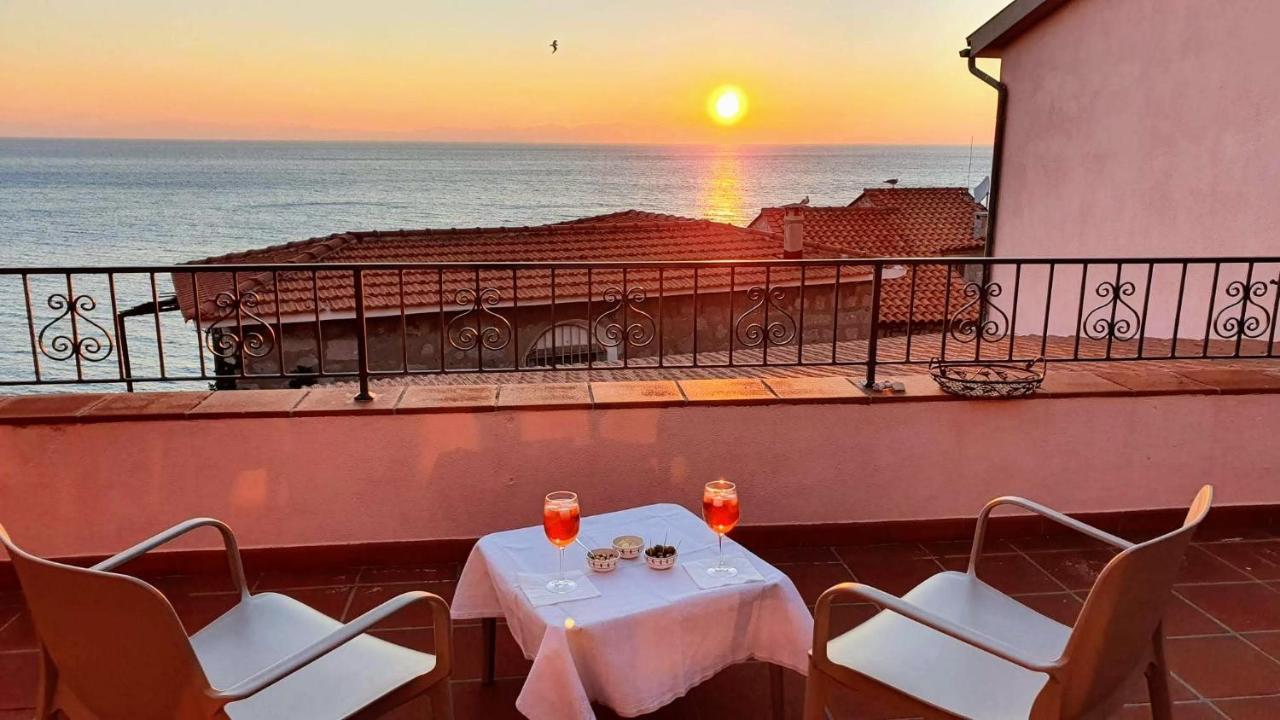 Hotel Sardi Pomonte Buitenkant foto