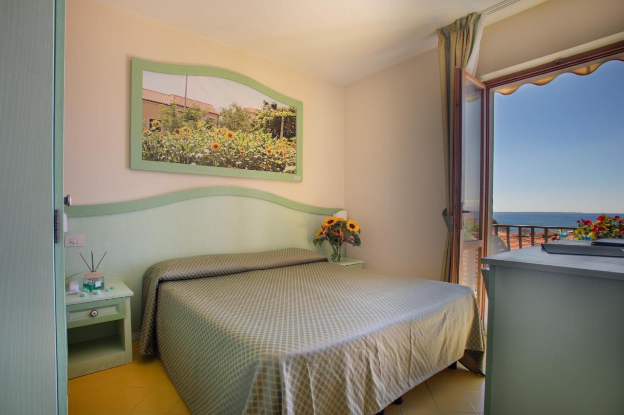 Hotel Sardi Pomonte Buitenkant foto