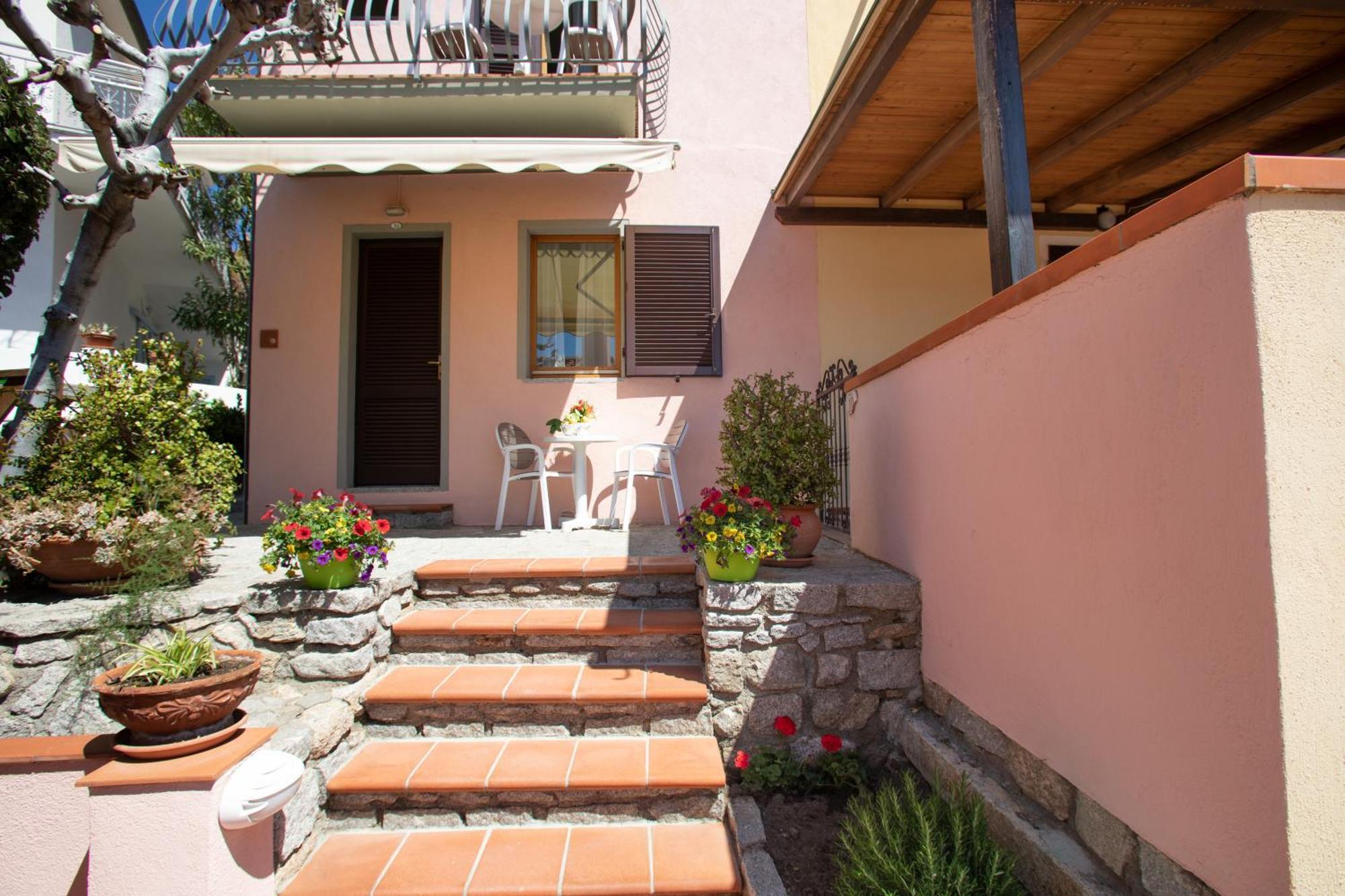 Hotel Sardi Pomonte Buitenkant foto