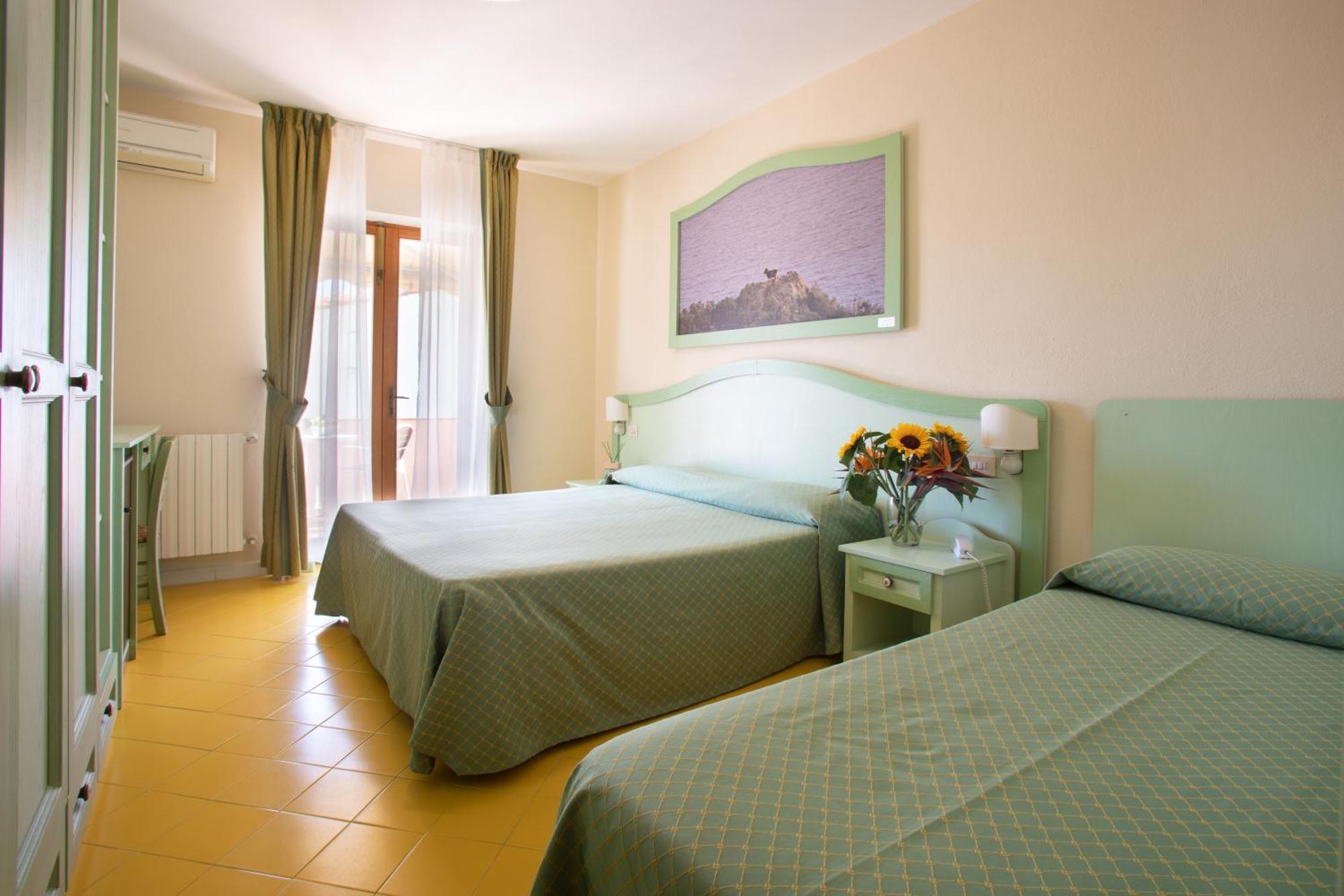 Hotel Sardi Pomonte Buitenkant foto